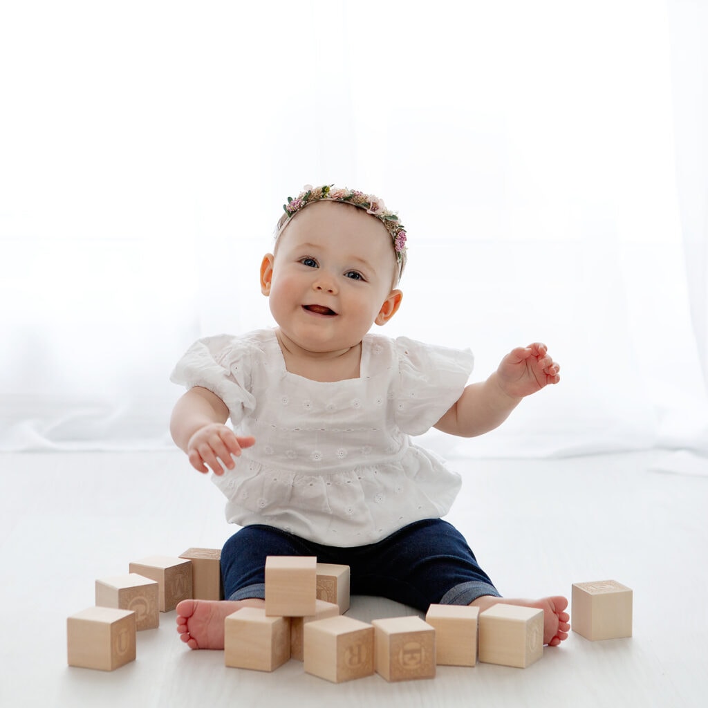Milestone session baby playing with blocks - Belle Haven Photography