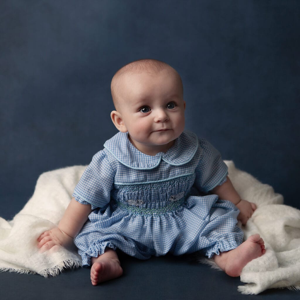 Milestone session baby boy in blue - Belle Haven Photography
